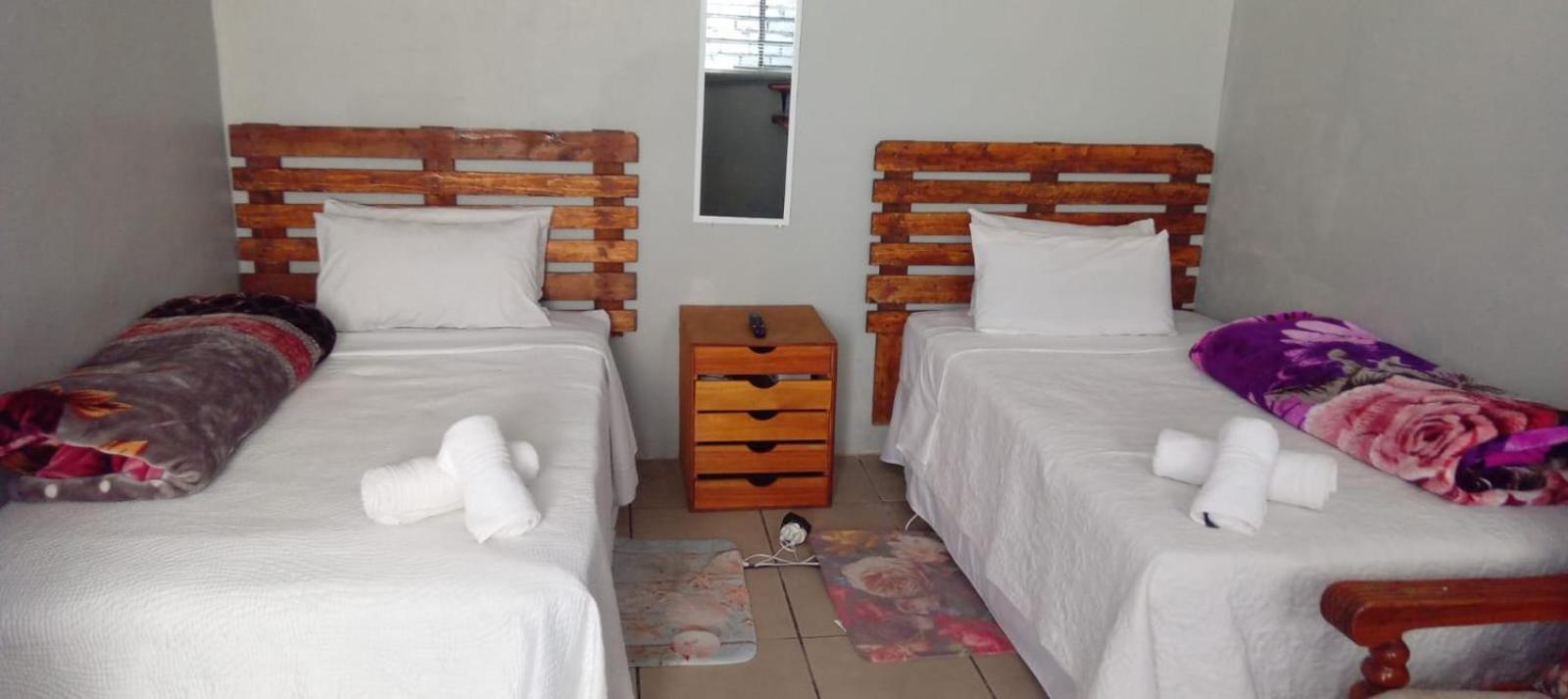 The Croc Guest House Springs  Eksteriør billede